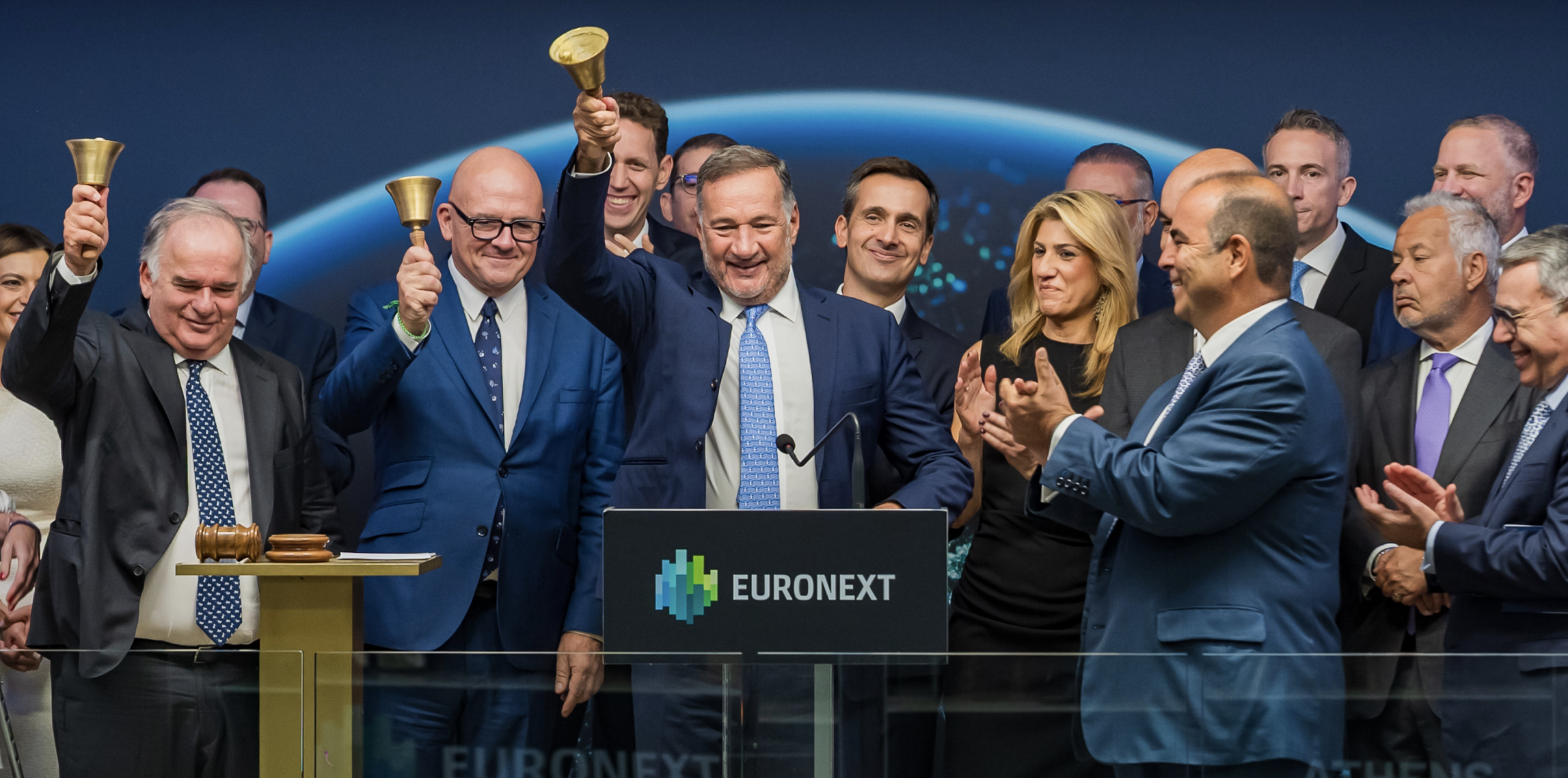 Με αφορμή τη διπλή εισαγωγή των μετοχών της Star Bulk στην Euronext Athens με το σύμβολο «SBLK», η διοίκηση τη εταιρείας κήρυξε την έναρξη της συνεδρίασης
